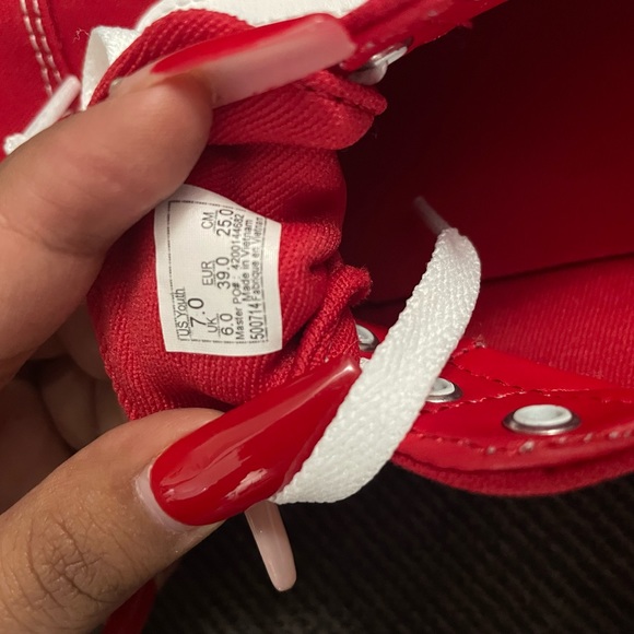 Brand new red vans - Picture 4 of 5